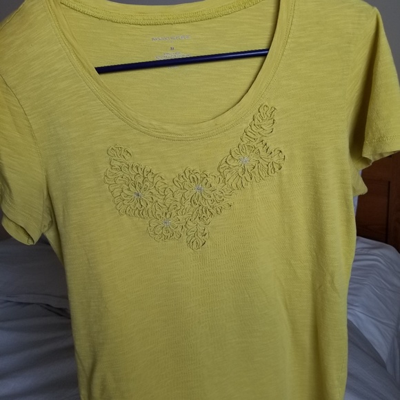 Banana Republic Medium Embellished Tee - Picture 3 of 4